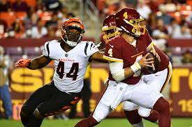 Some, like the quarterback or center, are fairly. Ffsm0duxcs5l1m