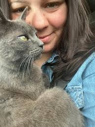 Hello to all, I am Kiesha Meus, a current travel cna in search for a  spacious home in the Colorado Springs through Denver area. I am  specifically looking for studio apartments/open floor