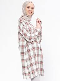 Beha Tesettur Ekose Tunik Modelleri Moda Tesettur Giyim Moda Moda Stilleri Ekose