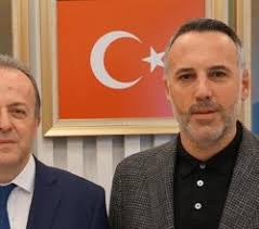 AK Parti Sakarya Büyükşehir Belediye Başkan aday adayı Rıdvan Duran İl  Başkanı Yunus Tever'i ziyaret etti.