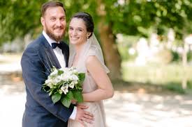 Agence photo, située à paris, spécialisée dans l'univers du mariage et du portrait 📸. Photographe Mariage Votre Reportage Photo Du Jour J Photo Up