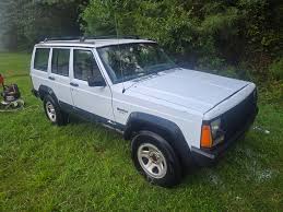 Image result for Maroon 1989 UMM