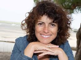 To make the choice easier we've picked out best curly hairstyles for women over 50 here. Top 12 Curly Hairstyles For Women Over 50 To Rock 2021