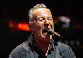 Bruce Springsteen pulls in jaw-dropping BIG money cash haul as Irish fans  snap up tickets to huge shows