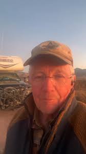 Custom Motorbike LONG bed truck camper. Located in Florida . Can carry 2  full size dirt motorbikes Queen bed & manual side pullout Solar