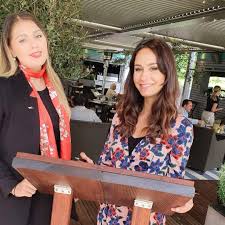 l ecole hoteliere de geneve est fiere de ses alumni tanya chraibi diplomee ehg 2018 est maintenant sales manager a lhotel la reserve geneve lehg la rencontre