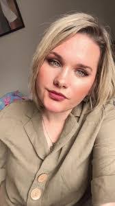 Amy Craggs's Instagram, Twitter & Facebook