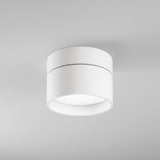 The piper pendant light from tech lighting is simple and sleek with its cylindrical design. Piper Ceiling Light Lampefeber