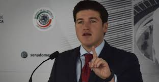 Historias, política, economía, tecnología, deportes, policíaca y show. Valio La Pena El Golf Samuel Garcia Recibe Constancia Para Buscar Gubernatura De Nl