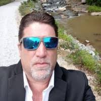 Hector Manso's Instagram, Twitter & Facebook