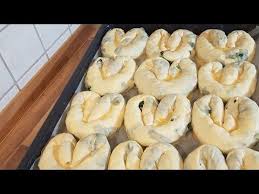 Oklavasiz Pratik El Acmasi Ispanakli Borek Spinatborek Teig Mit Der Hand Gerollt Youtube Yemek Yemek Tarifleri Tatli