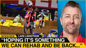 Danny Chandler's Instagram, Twitter & Facebook