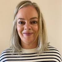 Monique Charette's Instagram, Twitter & Facebook