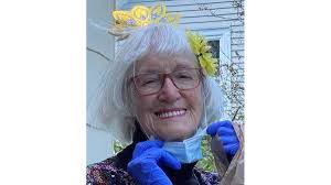 Maureen Conlon's Instagram, Twitter & Facebook