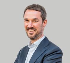 Ken Godfrey's Instagram, Twitter & Facebook