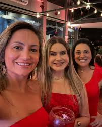 Amanda Biazotto (@dra.amandabiazotto) • Instagram photos and videos