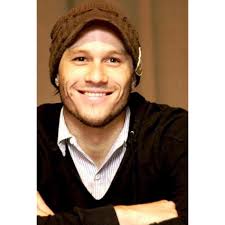 Heath Ledger's family his mom Sally Bell, father Kim Ledger and sister Kate  Ledger accepting Heath's Oscar for playing best supporting actor in the  film « The Dark Knight » at the