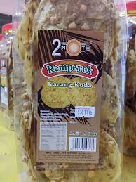 2 sudu besar garam kasar. Resepi Rempeyek Kacang Kuda Pawtaste Com