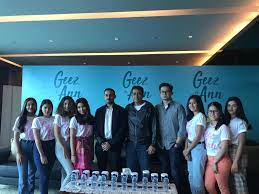 Filem yang disenaraikan yang bertemakan guru dan pendidikan ini sebenarnya bukan bertujuan fokus kepada sesebuah golongan iaitu pendidik, tetapi ianya merangkumi semua golongan. Film Geez Ann Telah Siap Diproduksi Layar Id