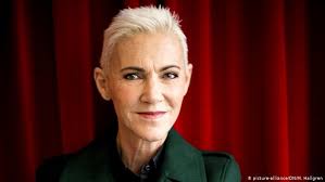 La cantante marie fredriksson murió este lunes después de una batalla de 17 años contra el cáncer, según confirmó la compañía de su mánager. Roxette Singer Marie Fredriksson Dies Aged 61 News Dw 10 12 2019