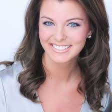 Kari Rich's Instagram, Twitter & Facebook