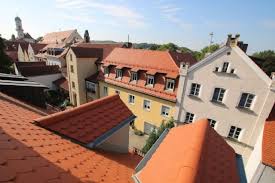 Sitting outside on a bright sunny day just staring at st. Haus Zum Verkauf 93059 Regensburg Stadtamhof Mapio Net