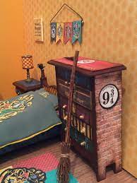 Pin By Lorraine Watson On Harry Potter Madness Harry Potter Bedroom Harry Potter Decor Harry Potter Room