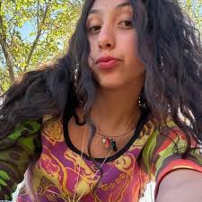 hi, my name is eden murphy and I am 100% committed to Regis. i'm from  denver, colorado and so excited to meet new people. i will be a nursing  major with a