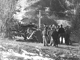 Cermis a parte, negli ultimi 20 anni, almeno in italia, funivie o funicolari hanno registrato incidenti, per fortuna l'impianto di risalita subì una brusca frenata facendo cadere violentemente a terra diverse. 40 Anni Fa La Prima Tragedia Del Cermis Corriere It