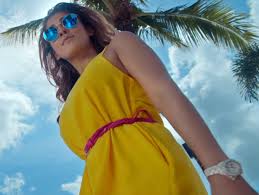 Iru mugan (2016) hindi dubbed a disgraced raw agent akilan (vikram) is recalled by the agency to track down a crazy scientist and a cross dresser love (also vikram), who has discovered a deadly new drug 'speed inhaler'. Iru Mugan Photos Hd Images Pictures Stills First Look Posters Of Iru Mugan Movie Filmibeat
