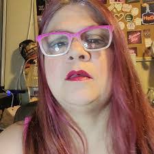 Alice Elmore's Instagram, Twitter & Facebook