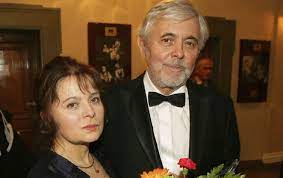 Josef abrhám a libuše šafránková v prosinci 2018. Libuse Safrankova 62 A Josef Abrham 76 Slavi 40 Let Manzelstvi K Rubinove Svatbe Si Nadelili Darek Natoci Spolecne Pohadku Navzdory Libuscine Nemoci Ahaprozeny Cz