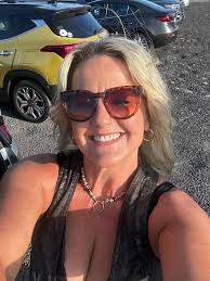 Single ladies in 815 area?