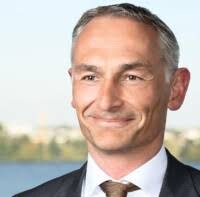 Latham-Mandantin Körber nimmt in Softwaresparte KKR an Bord