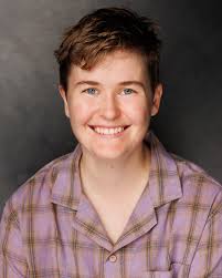 Got my first acting headshot at nida everyone tell me I look cute please