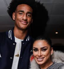 We need your prayers for Laura Govan and NBA Allstar Gilbert Arena son  Alijah Arenas. He was involved in a serious car crash Thursday morning,  according to ESPN. Arenas, the son of