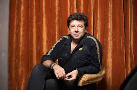 Marié à amanda sthers, il est père de deux enfants : Patrick Bruel Ce Disque C Est Une Mise A Nu Le Parisien