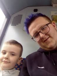 Hi everyone 👋 I just thought I'd introduce myself and my twins 👶👶 We are  from Manchester in the UK 🇬🇧 This is Ronnie & Ralphie, we were told they  were fraternal