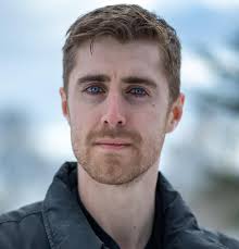 Robert Gow's Instagram, Twitter & Facebook