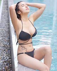 Foto Artis Indonesia yang Paling Seksi