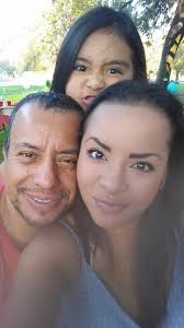 Iris Benavides (@ibenavides823)