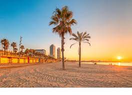 De barceloneta à sant sebastia, découvrez notre guide des plus belles plages de barcelone pour profiter du doux soleil espagnol ! Top 5 Des Plus Belles Plages De Barcelone