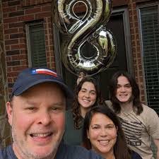 Anne Hart's Instagram, Twitter & Facebook