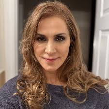 Aaron Alves (@twtrless_aaron)