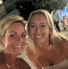 Looking for recommendations for someone who can do eyelash extensions  before 3rd of June. Thank you