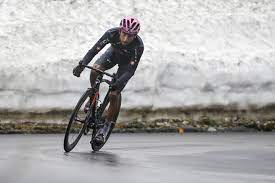 He won the 2019 tour de france. Giro D Italia Der Leader Egan Bernal Ist Der Herr Der Berge