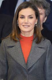 They were married in a civil ceremony in 1998 and divorced a year later. Pin On Royal