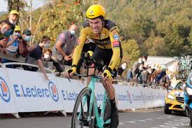 Ellen van dijk op het podium van het nederlands kampioenschap tijdrijden 2012 in emmen (elite vrouwen). Voorbeschouwing Nk Tijdrijden Dumoulin Topfavoriet Clash Bij De Vrouwen Indeleiderstrui Nl