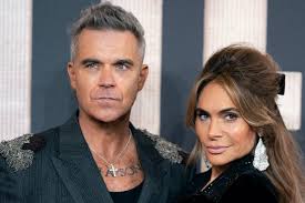 Robbie Williams: "Verdienen was Besseres"! Ernste Worte über Ehefrau Ayda  und die Kids