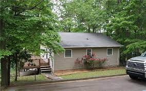 Rent a whole home for your next weekend or holiday. Hartwell Lake Properties Real Estate Property On And Around Lake Hartwell